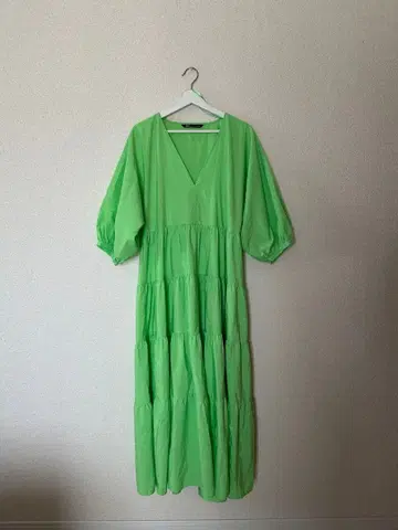 ZARA 티어드 원피스 라이트 그린 S 사이즈