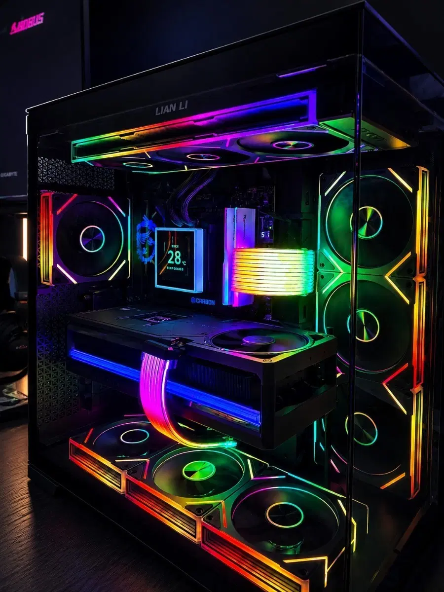 9950X3D X870E RTX5080 64GB 본체 팝니다