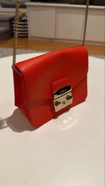 FURLA 메트로폴리스 숄더백 오렌지 체인