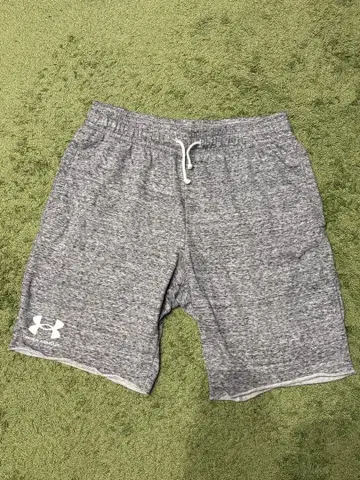 컨디션 최상 Under Armour 남성용 숏팬츠 그레이 3XL