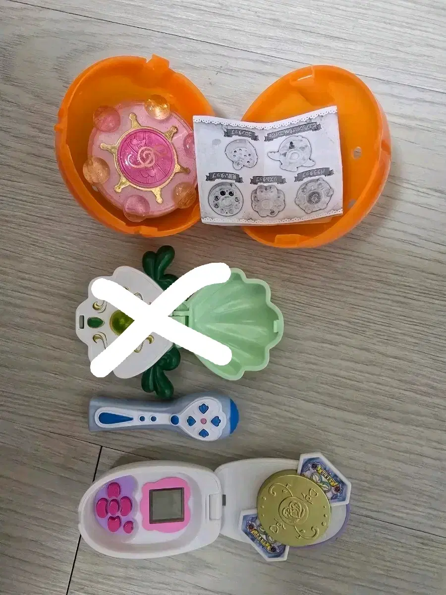 단순 개봉 가챠(프리큐어 피치피치핏치 꼬마마법사 레미)
