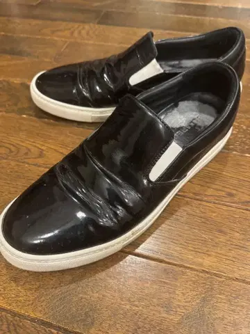 DSQUARED2 에나멜 슬립온 블랙 42.5