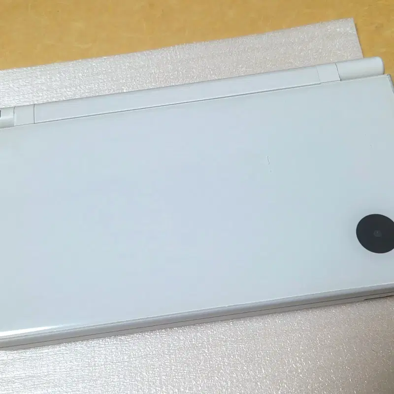미품급 dsi ll dsill 닌텐도 화이트 게임보이 dslite