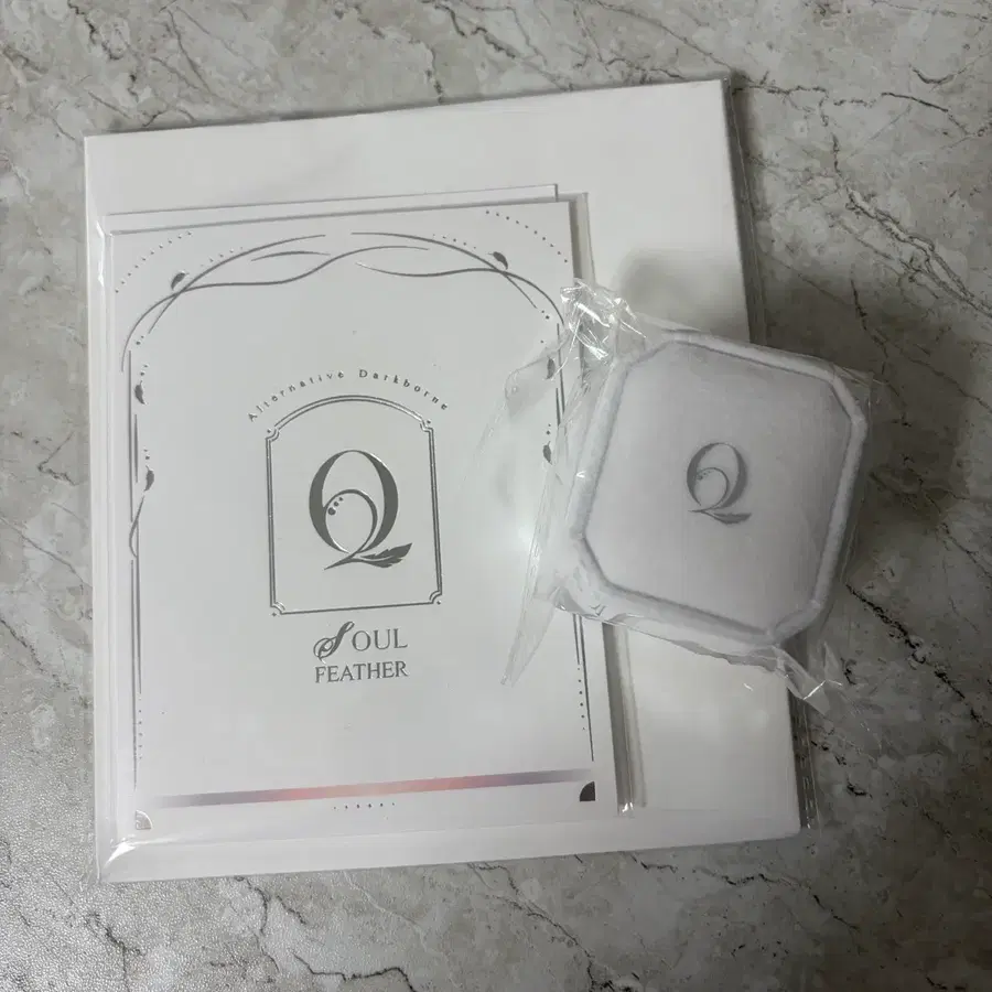 럽딥 러브앤딥스페이스 진운 공식 반지 판매합니다