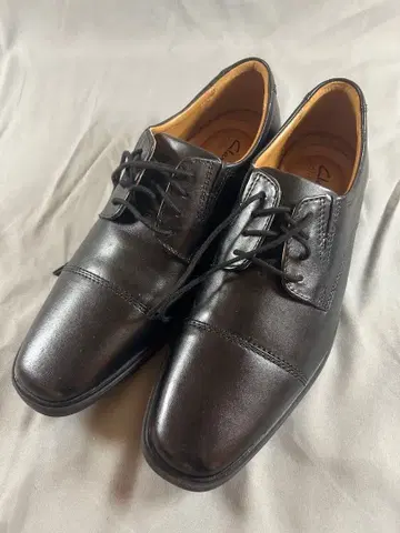 새상품 Clarks Tilden Cap 26cm 비즈니스 슈즈 클락스