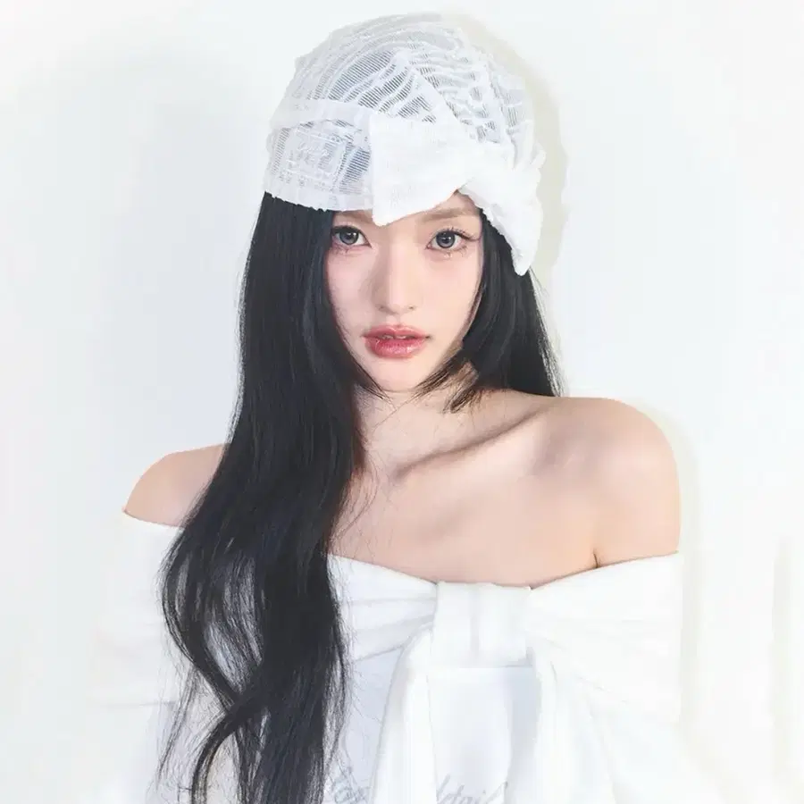 일리고 보우 레이스 비니 화이트