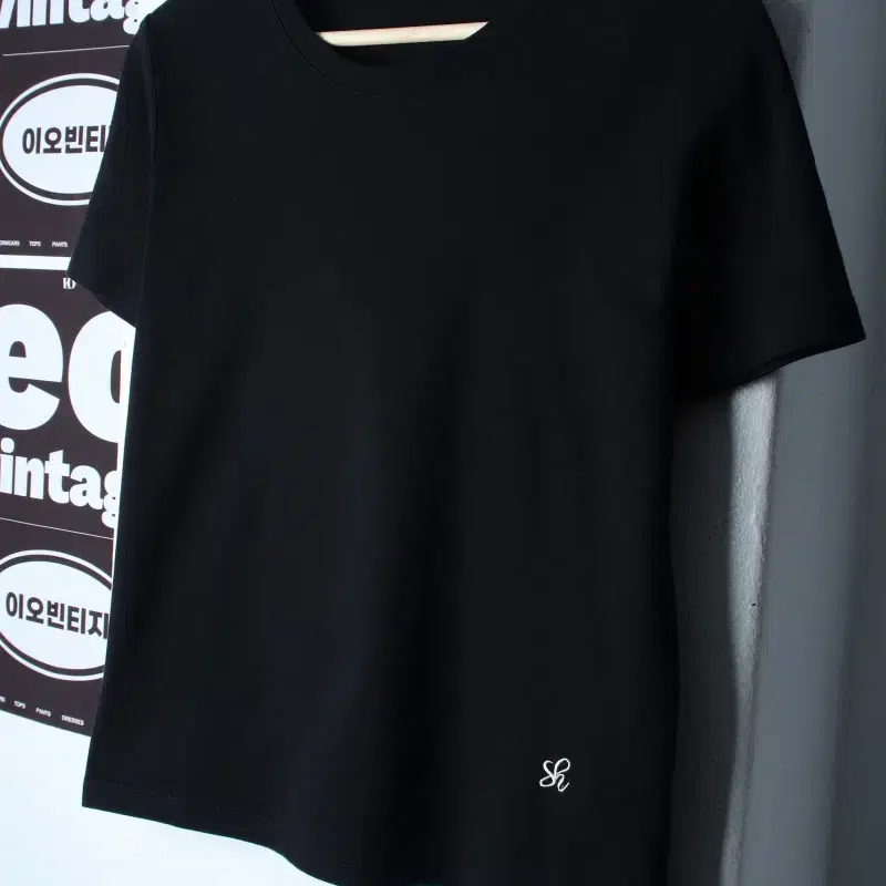 W(XL) 쉬스미스 반팔 티셔츠 무지 블랙 세미크롭 놈코어-H35449