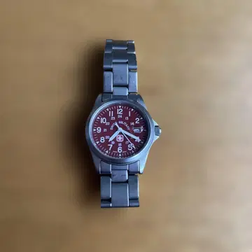 SWISS MILITARY 빨간색 다이얼 100M 방수 남성용 손목시계