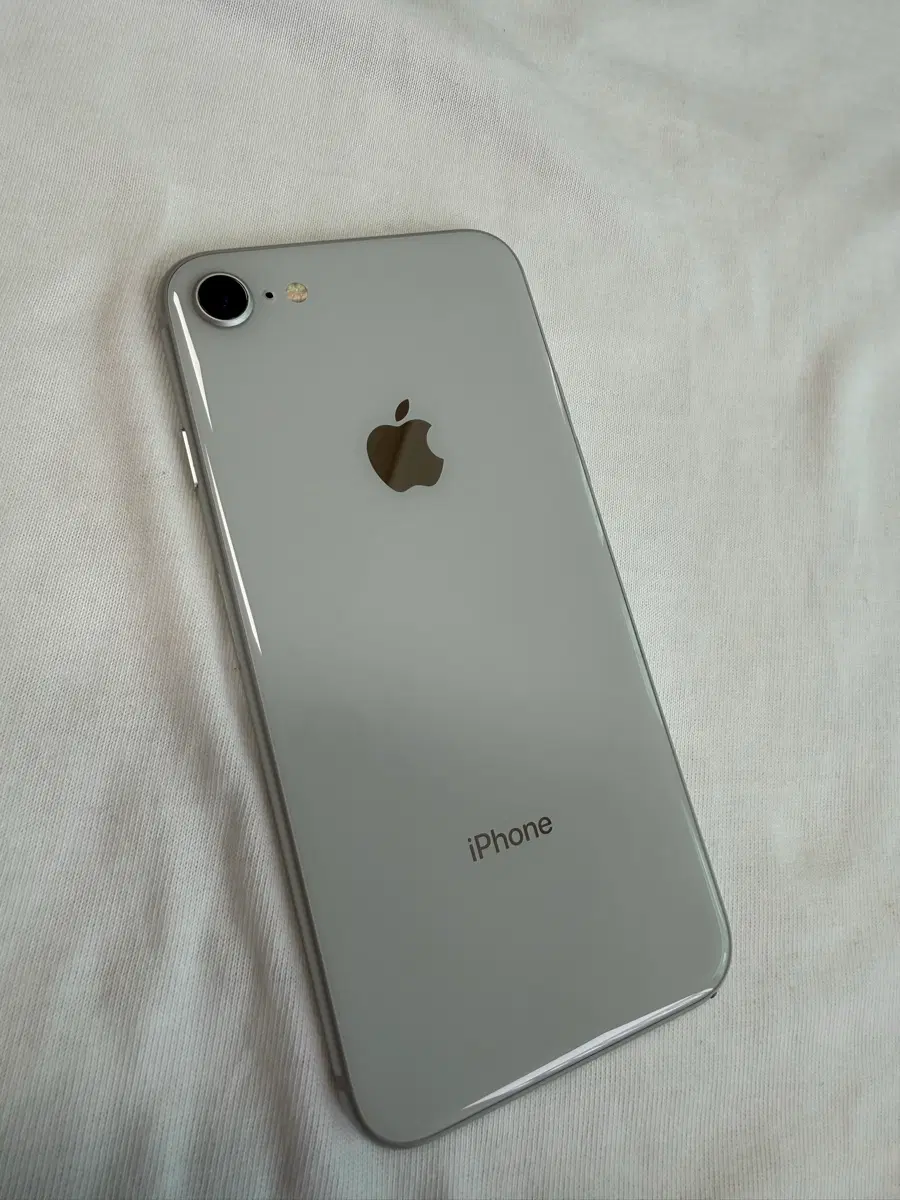 아이폰 8 화이트 64GB