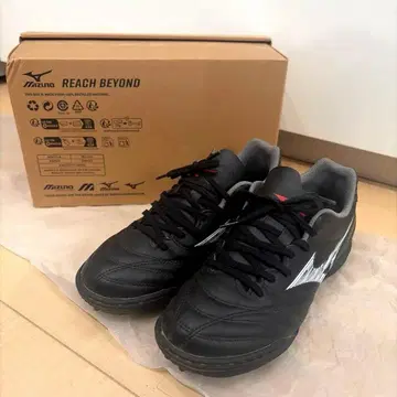 미즈노 축구 트레이닝 슈즈 24.0cm