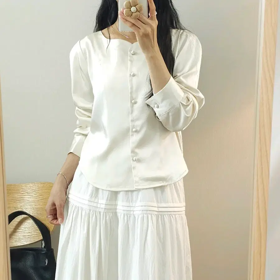 (1)미케네 여성 긴팔 셔츠형 블라우스 새틴 W4393