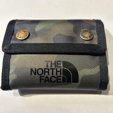 THE NORTH FACE 3단 폴더형 지갑 카모플라쥬 패턴