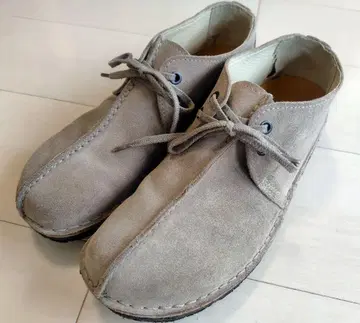 가격 인하 선착순 Clarks 스웨이드 디저트 트렉