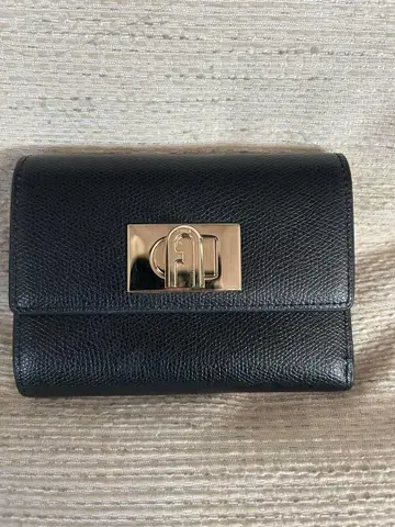 FURLA 지갑 2단 접이