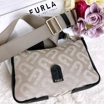 미사용 FURLA 훌라 2way 숄더백 카메라백 수납 가방 포함