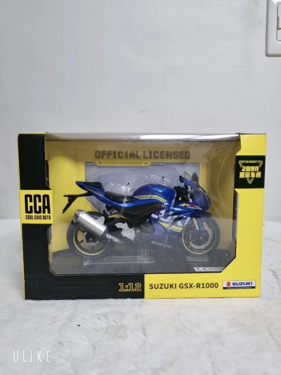 스즈키 GSX-R1000 1:12 다이캐스트 모형