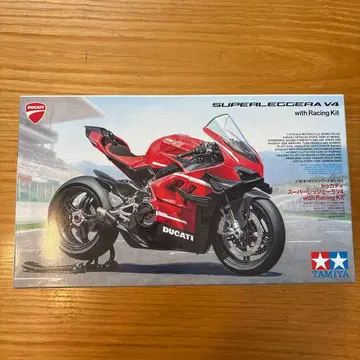 TAMIYA 1/12 두카티 슈퍼레제라 V4