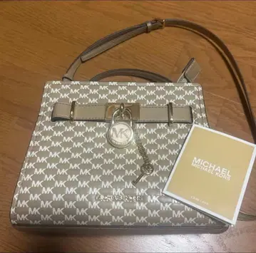 MICHAEL KORS MK 로고 숄더백