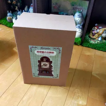 스튜디오 지브리 귀를 기울이면 지구 상점의 괘종시계