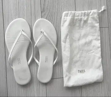 tekees 샌들 화이트