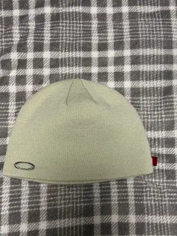 Oakley 비니 빨간색 택