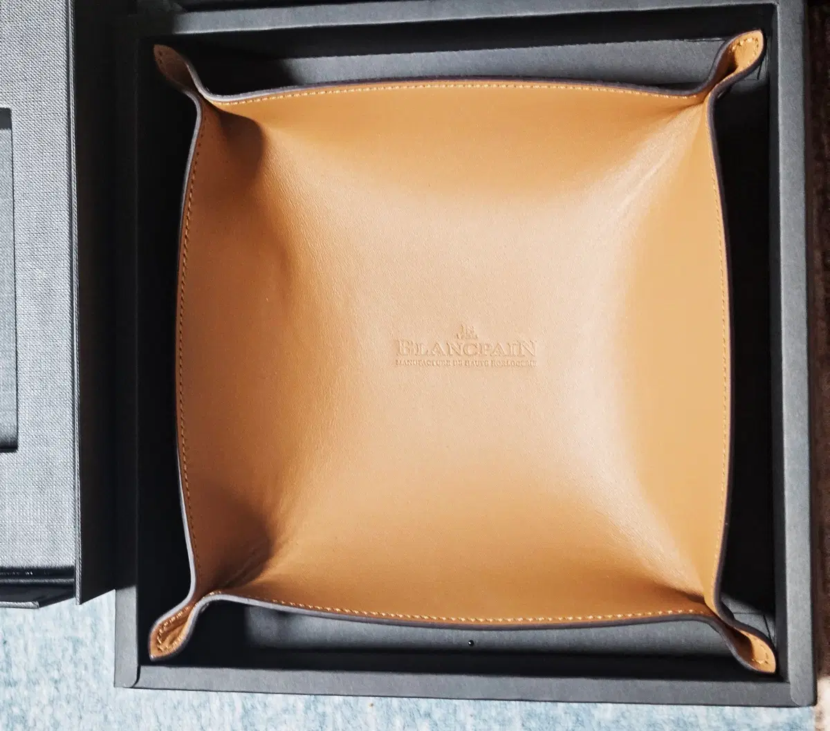 BLANCPAIN 블랑팡 가죽 트레이 정품