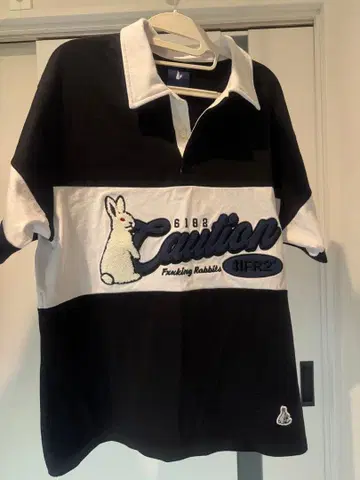 FR2 Fxxking Rabbits 피케 셔츠 반팔 블랙 화이트