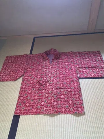 [새상품급] 빨간색 바탕 하나비시 문양 홍갈풍 무늬 여성용 기모노 겉옷