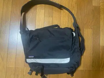 2000년식 Patagonia HALFMASS 메신저 백