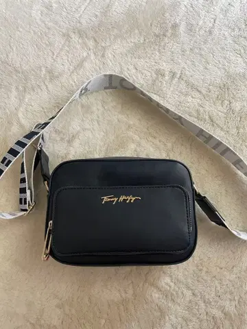 TOMMY HILFIGER 숄더백 네이비