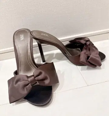 ZARA 새틴 샌들 브라운 리본