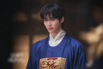 변우석 특대형 포스터 2매 세트