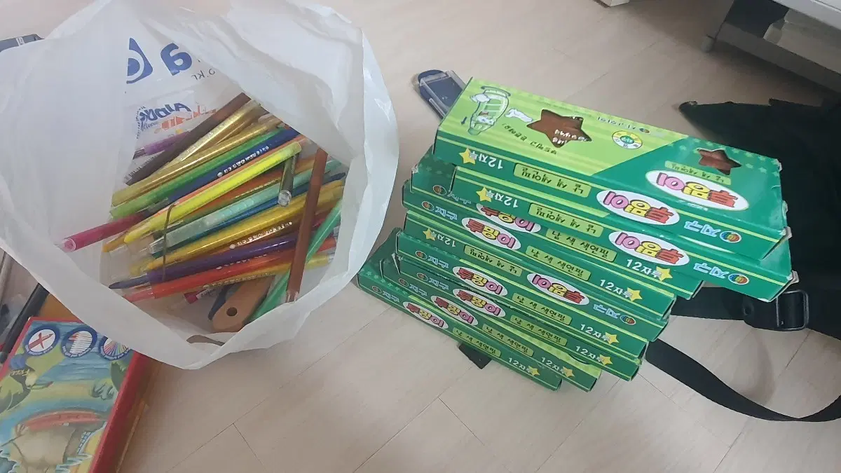색연필 여러개