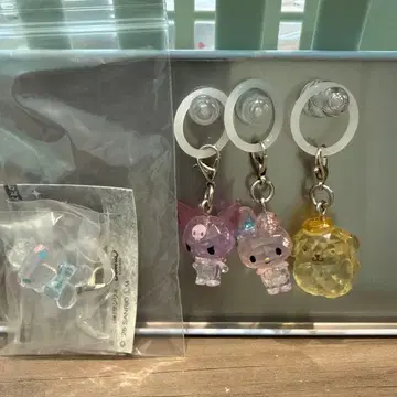 산리오 크리스탈 메지루시 액세서리