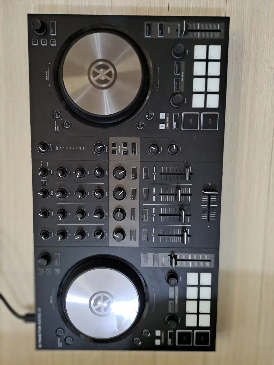 Native Instruments Traktor Kontrol S3 DJ 컨트롤러 판매합니다