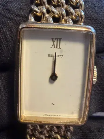 SEIKO 여성용 손목시계 스퀘어 골드 컬러