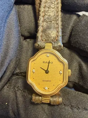 RADO 여성용 손목시계 쿼츠 골드 컬러