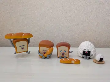 빵 도둑 피규어 컬렉션