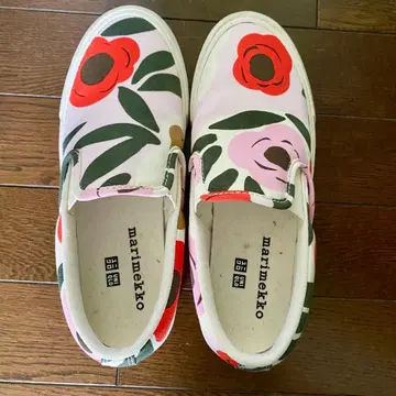 [ 레어 ] UNIQLO marimekko 슬립온 꽃무늬