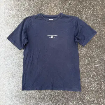 Calvin Klein Center logo T-shirt archive