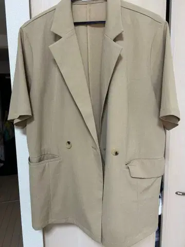 [ mystic ] 반팔 테일러드 자켓 베이지