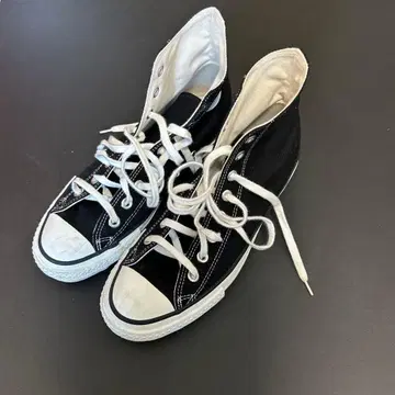 Converse Chuck Taylor 하이컷 블랙 스니커즈