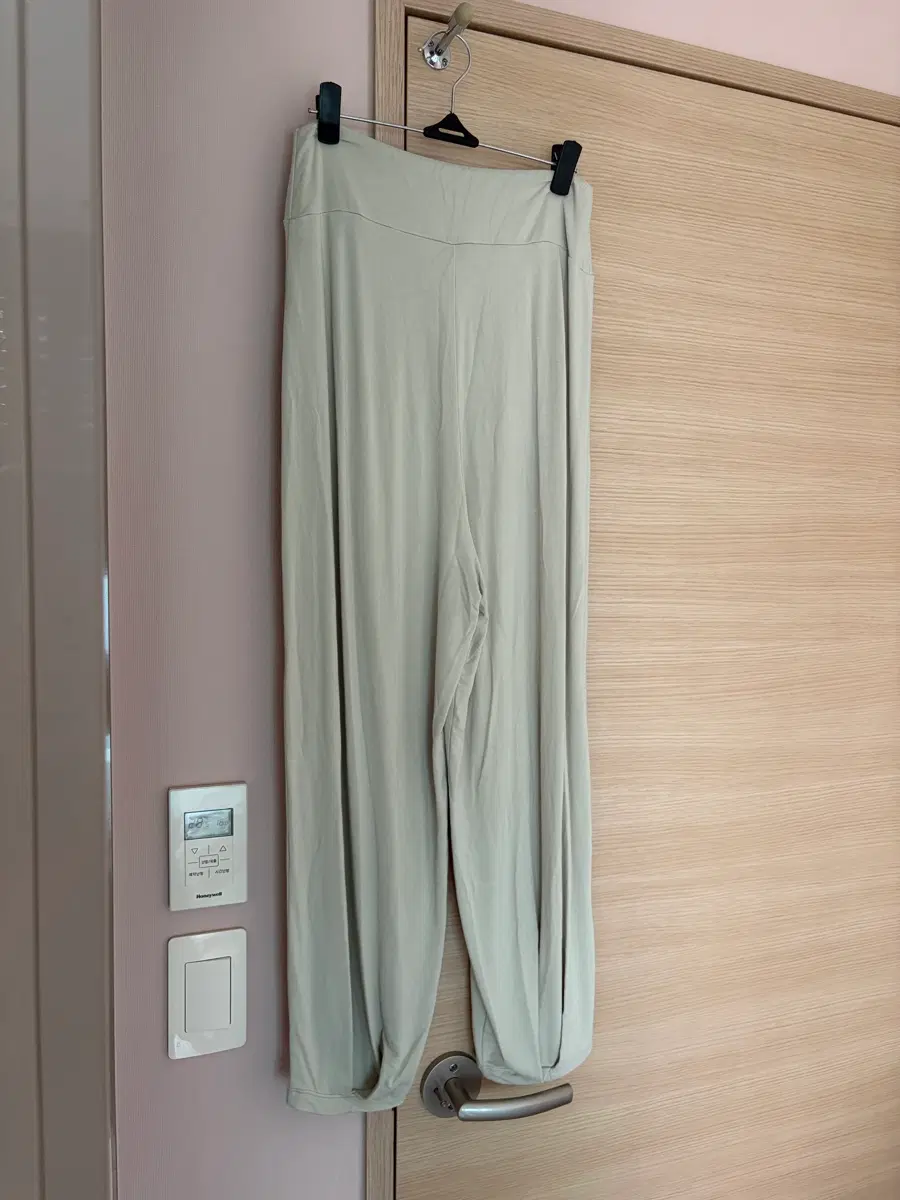 부디무드라 팬츠 S