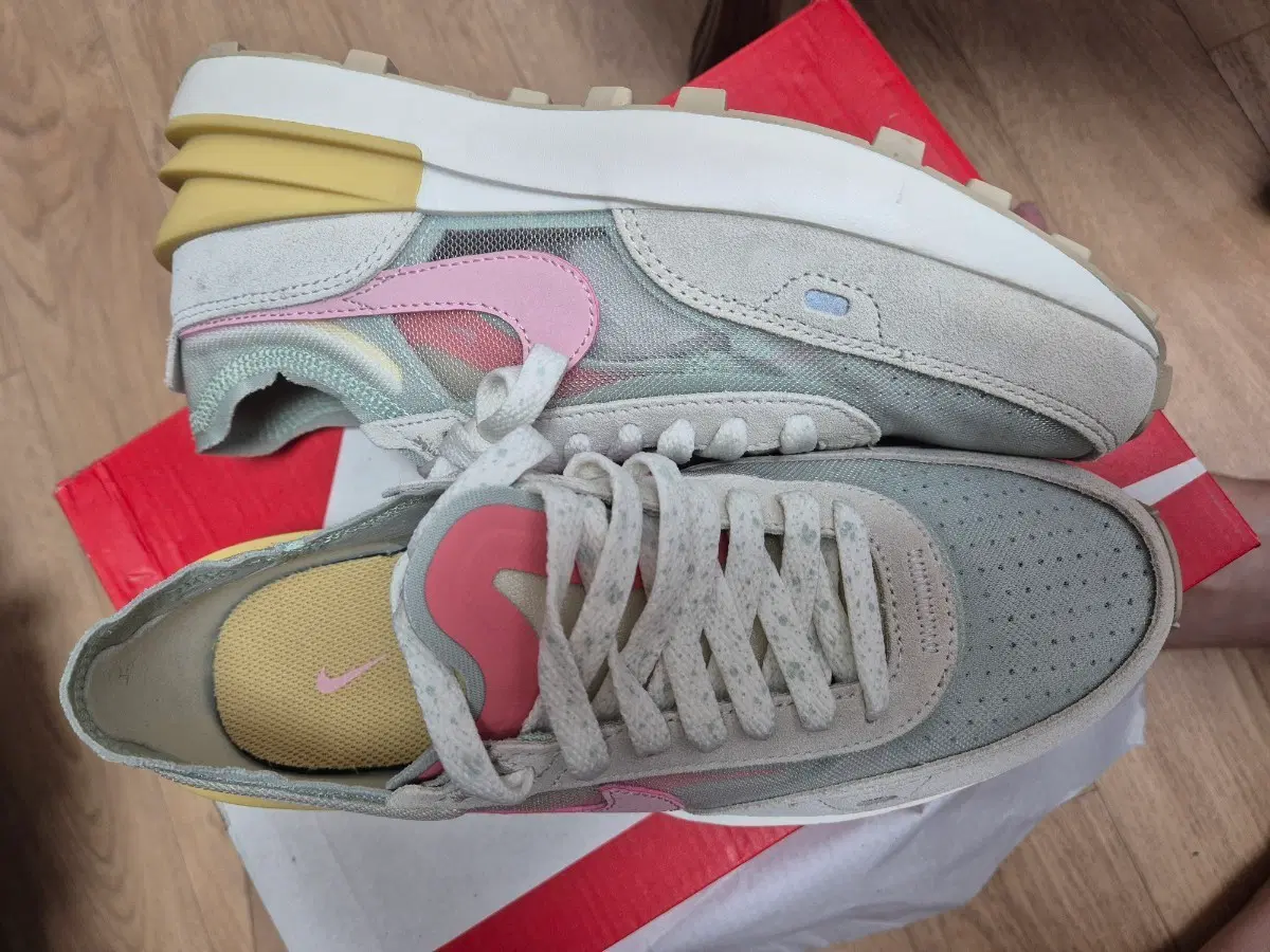 NIKE WAFFLE ONE