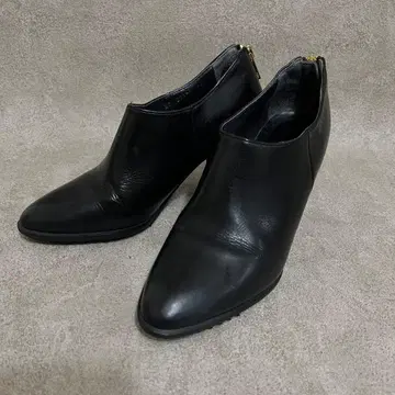 새상품급 DIANA 다이애나 백지퍼 부티 블랙 22cm