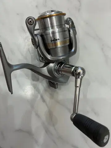 Daiwa REVROS 2000