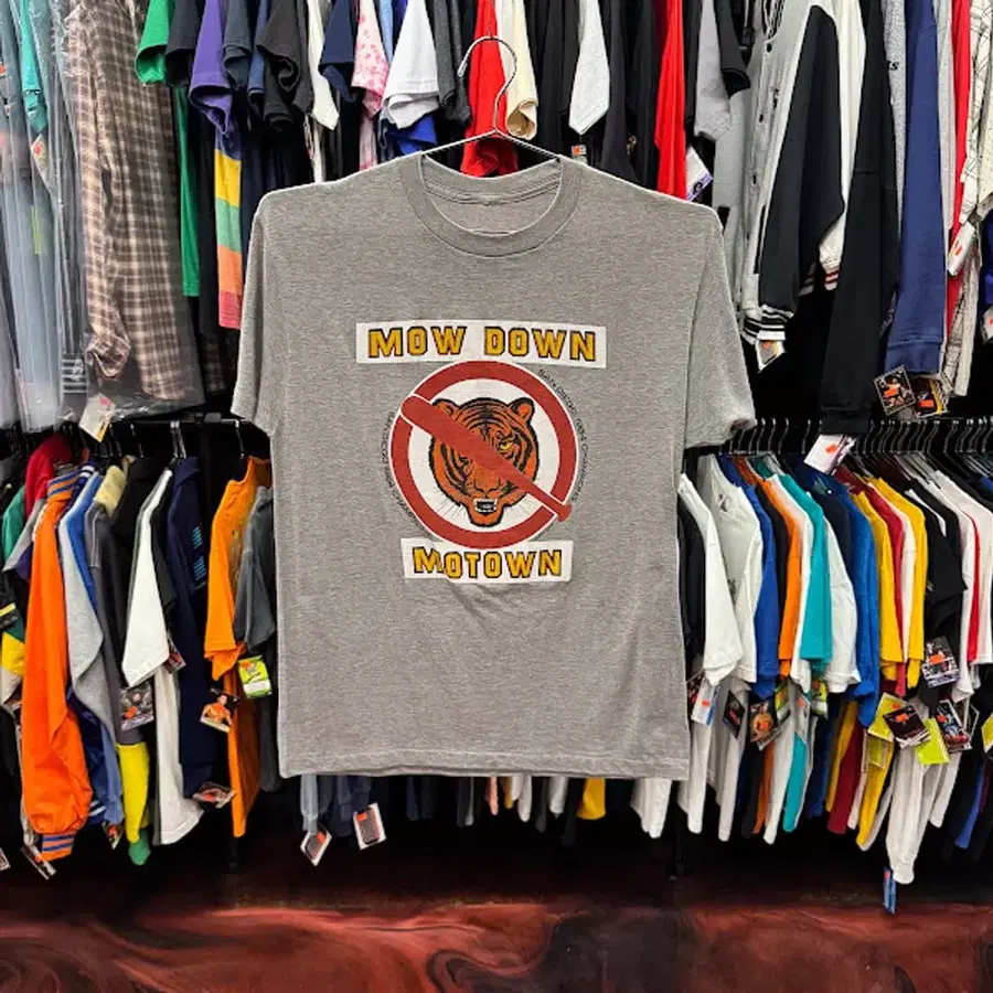 1984년 빈티지 San Diego Padres Mow Down Motown 티셔츠