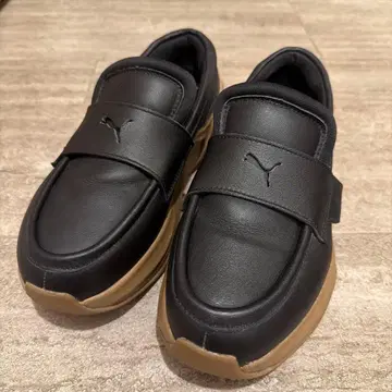 푸마 로퍼 스니커즈