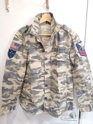 AVIREX U.S. NAVY 밀리터리 자켓 카모플라쥬 패턴