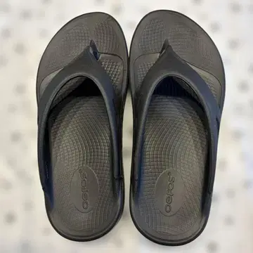 oofos 리커버리 샌들 블랙